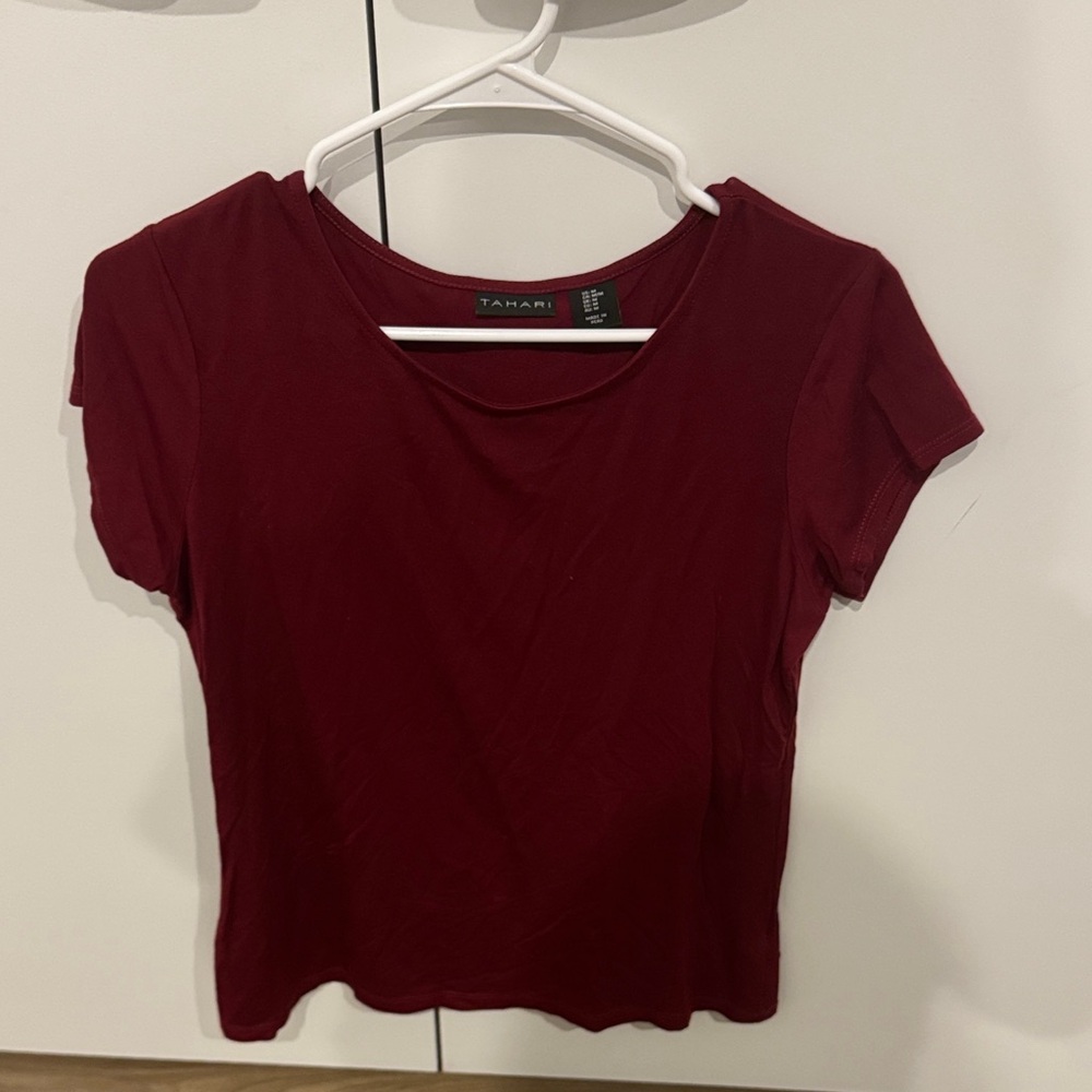 Tahari Women's Short Sleeve Scoop Neck Top in Burgundy Wine
